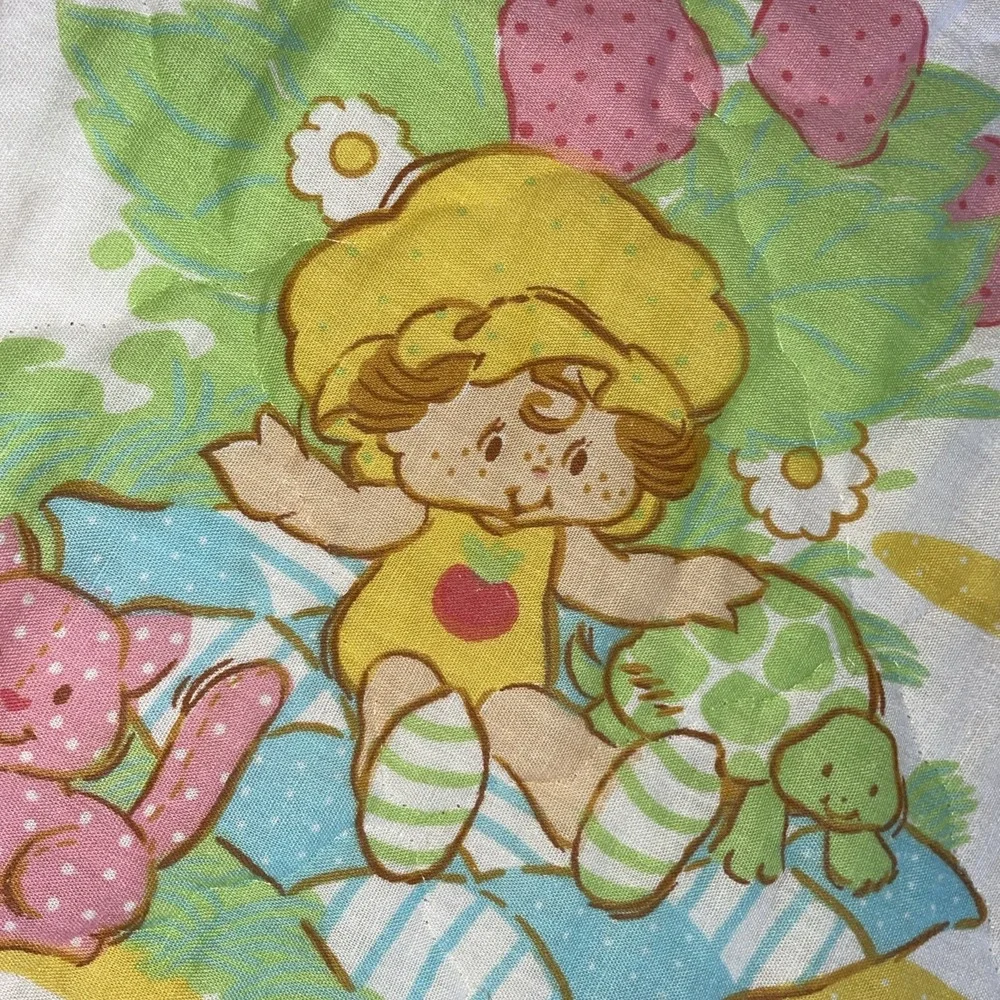 N/A vintage strawberry